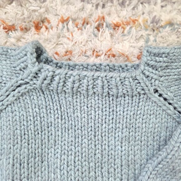Handmade Chunky Knit Wool Sweater Baby Blue Size Small - Picture 3 of 6